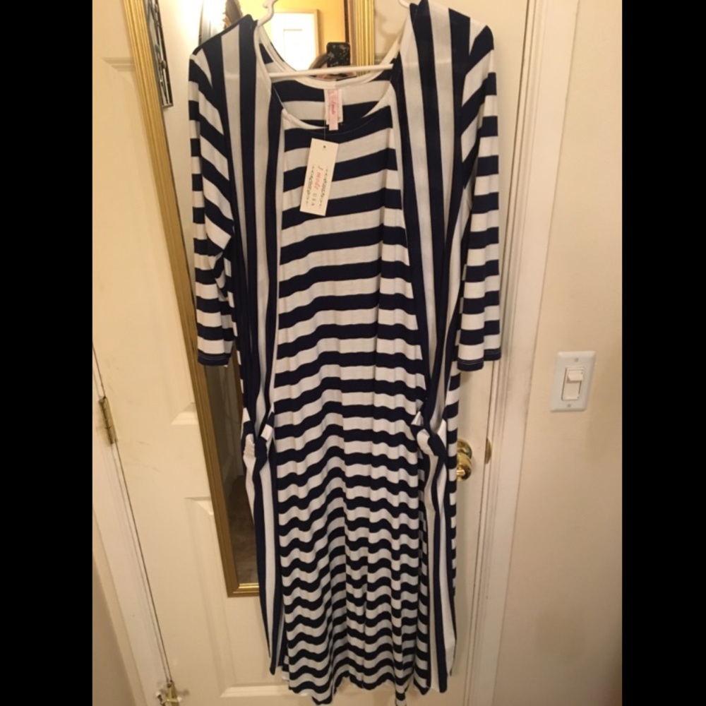 •Sold• NWT Navy and white striped dress